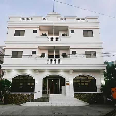 El Haciendero Private Hotel Iloilo City Exterior foto