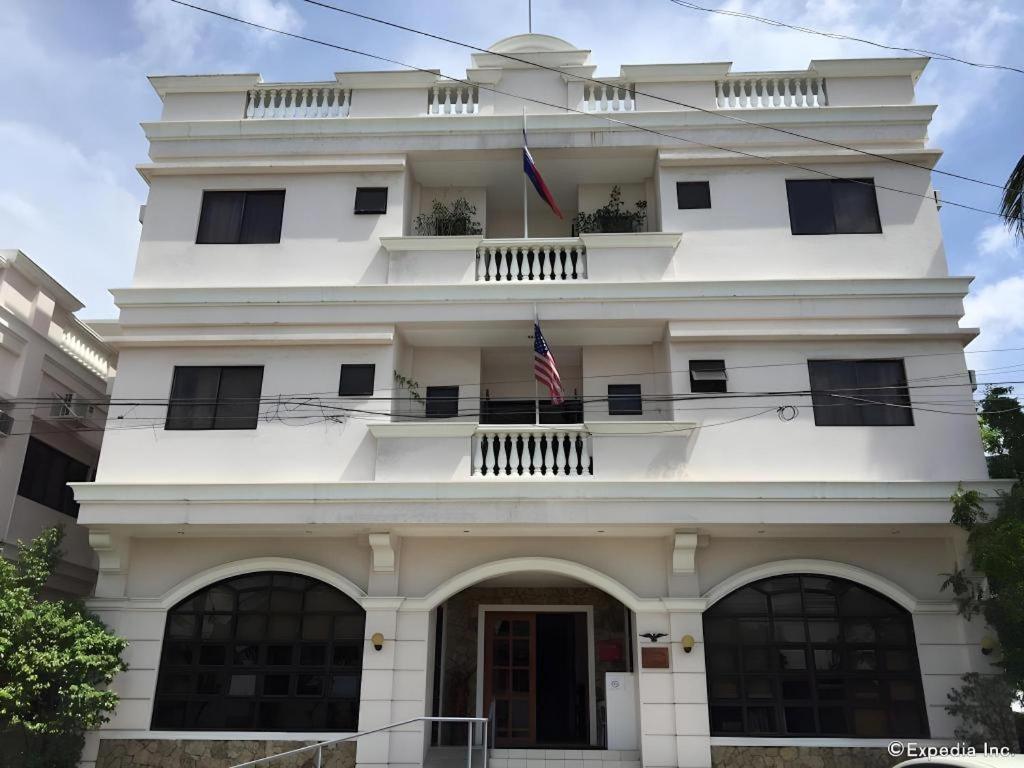El Haciendero Private Hotel Iloilo City Exterior foto